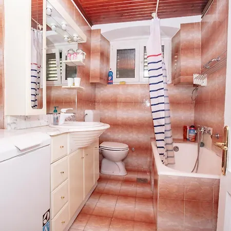 Daire By The Sea - 21816 *