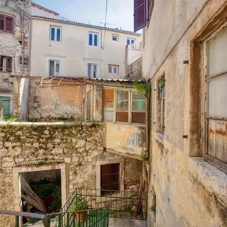 Appartement By The Sea - 21816 *