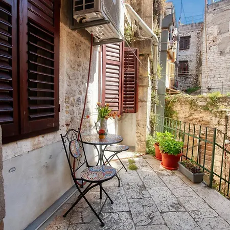 By The Sea - 21816 Šibenik