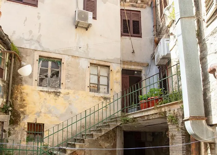 By The Sea - 21816 Šibenik